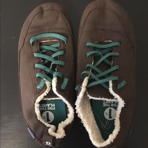 Patagonia Fur-lined Shoe || size 8